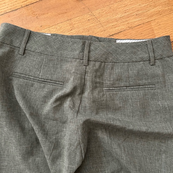 Pew-owned Women’s dress pants. Size 1 - Picture 6 of 6